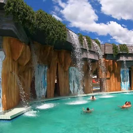 Апартаменты Lexi Family Apartman Хайдусобосло Экстерьер фото