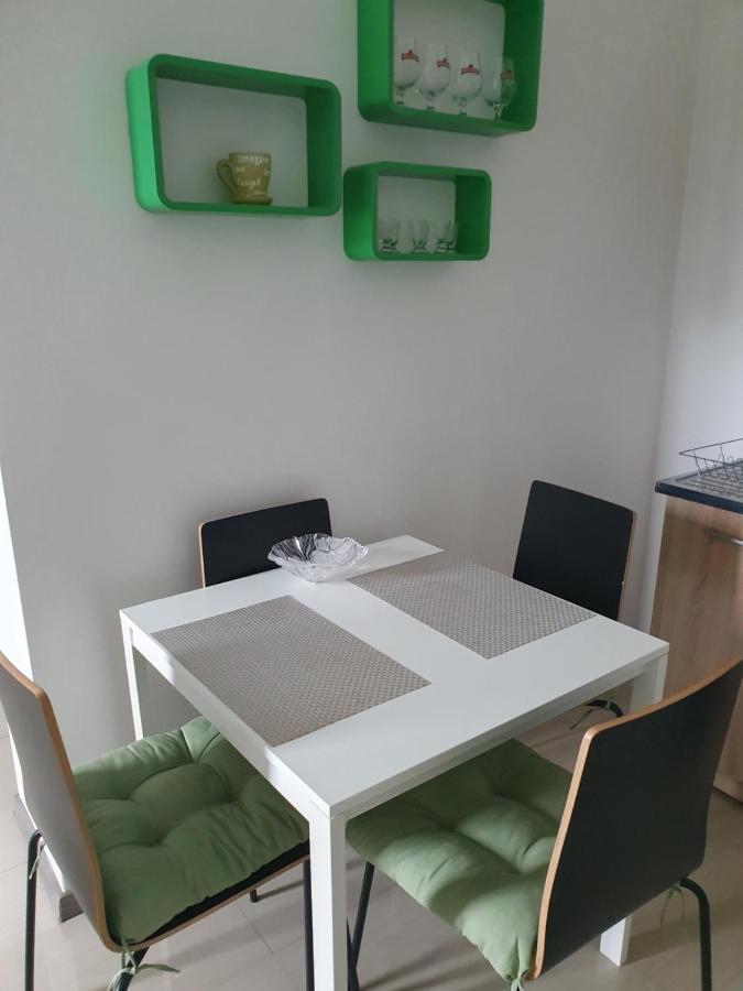 Апартаменты Lexi Family Apartman Хайдусобосло Экстерьер фото